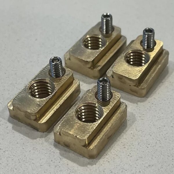 Locking T-nut set